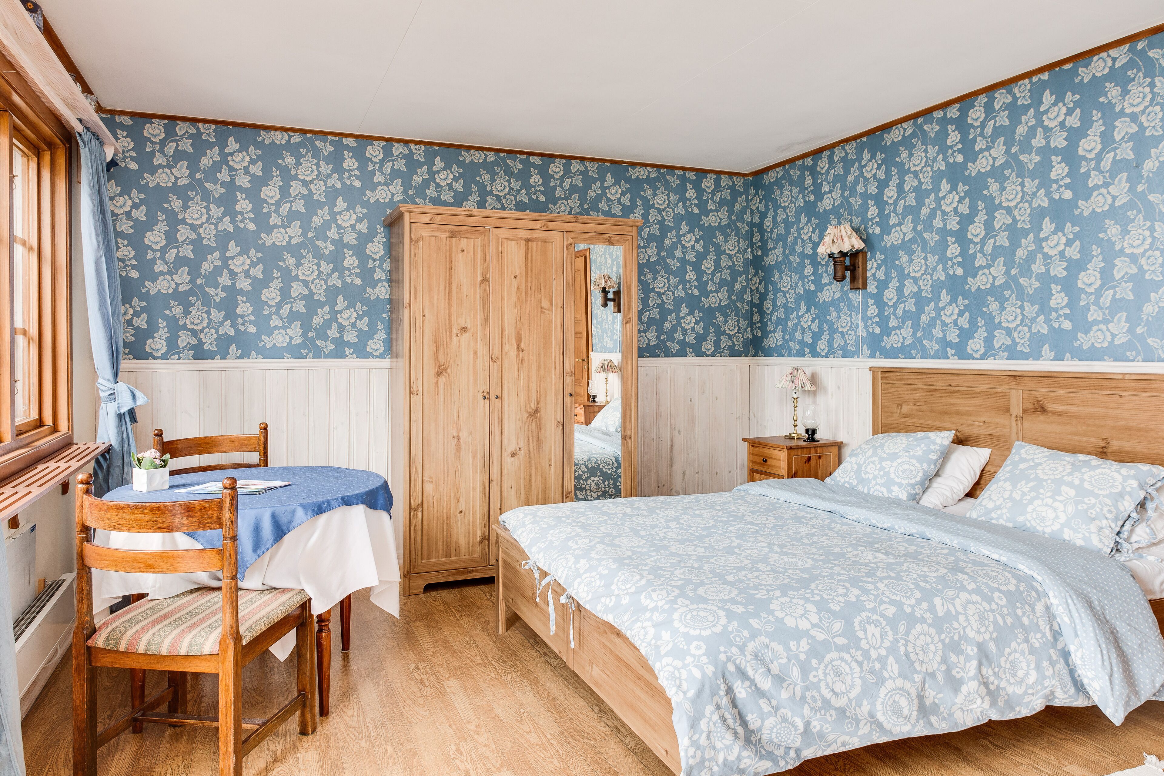 Quarto casal standard, vista para o lago | Wi-Fi de cortesia, individualmente decorados, individualmente mobiliados