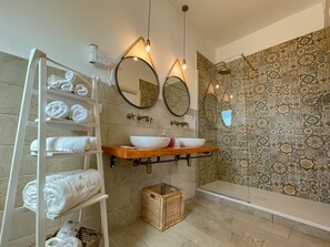 Bathroom - Villa de Lua Boutique Hotel (Leporano)