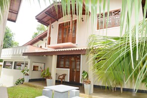BBQ/picnic area - Villa River Paradise (Hapugala)
