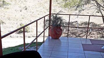 Family Studio, 1 Bedroom, Non Smoking, Mountain View | Terrace/patio