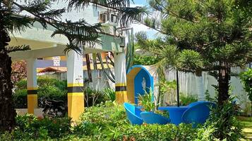 Enceinte de lâhĂ©bergement