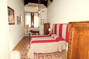 3 habitaciones y acceso a internet 