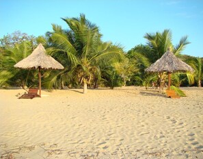 Beach - Grand Bungalow Famillial "-15% for one-week stays!" (Ampasidava Nosy Be,)