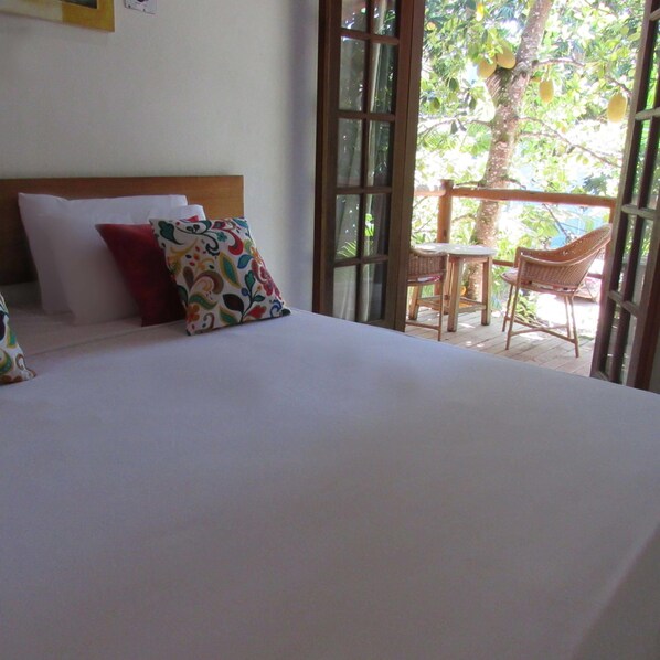 Wifi gratis y ropa de cama 