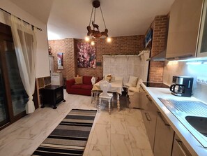 Interior - Casa Leo: Tropical finca, sea view, mountain panorama, sandy beach 5 minutes  (Arico)