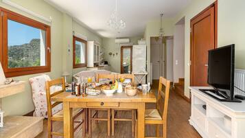 Villa, 4 Bedrooms, Private Pool, Sea View | Private kitchen | Full-sized fridge, oven, stovetop, dishwasher