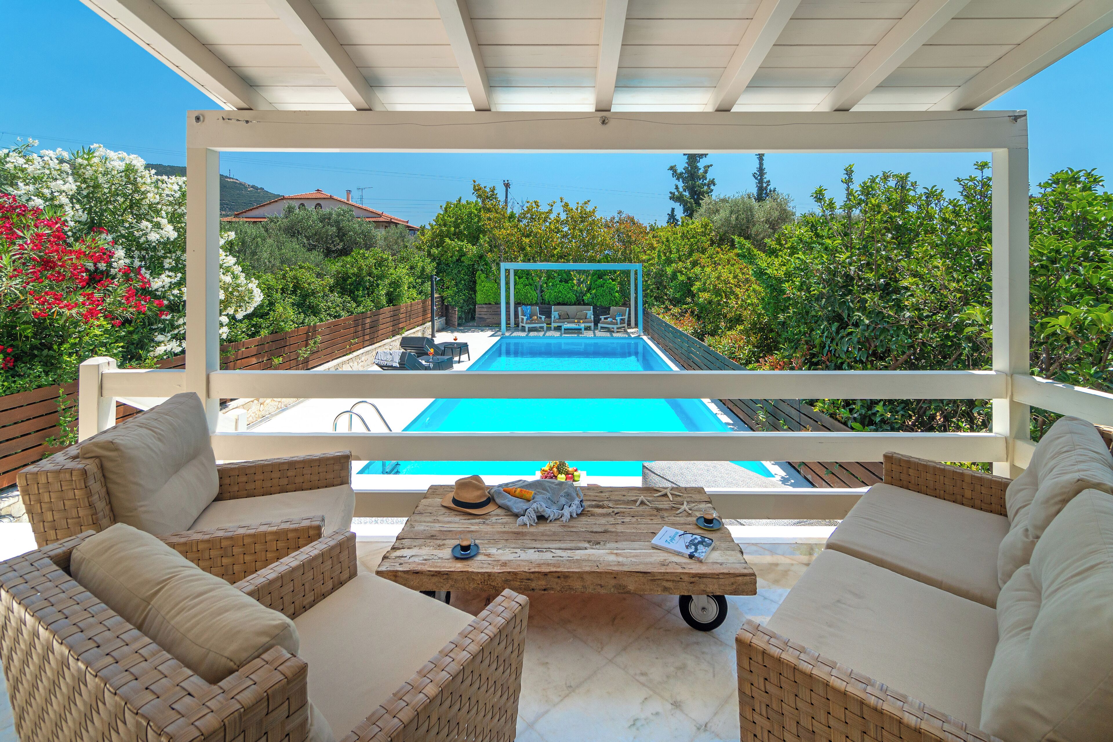 Vila, 5 kamar tidur, kolam renang pribadi, pemandangan laut | Teras/patio