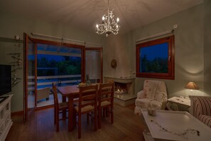 Villa, 5 Bedrooms, Private Pool, Sea View | Living area