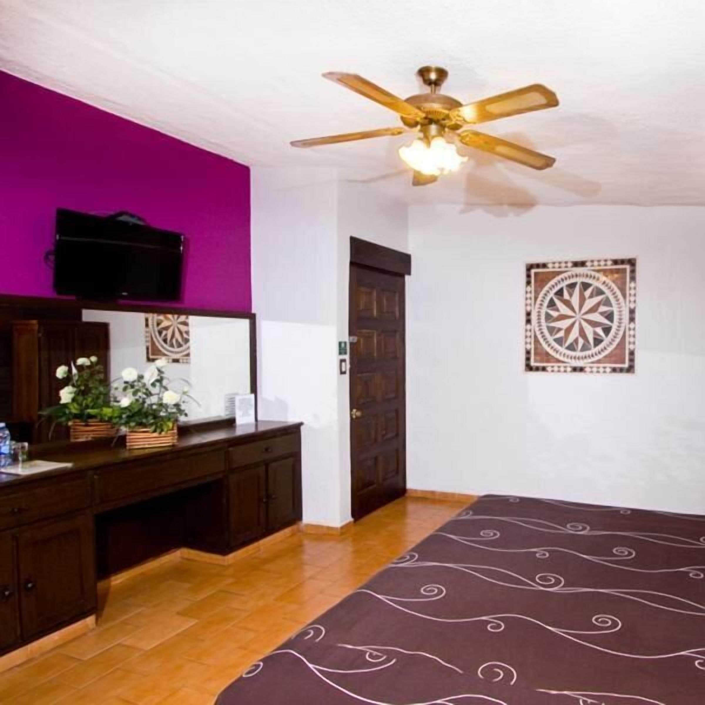 individually decorated, individually furnished, desk, laptop workspace