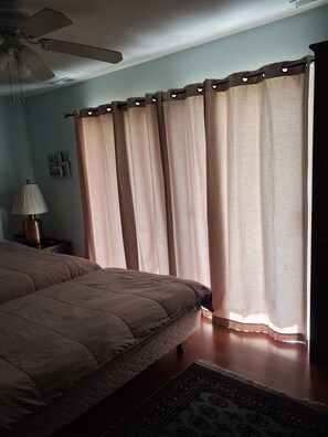 3 bedrooms, iron/ironing board, free WiFi - Immaculate townhome with many amenities and views. (Selbyville)