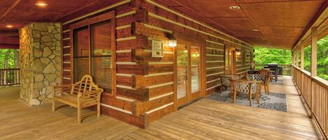 تناول الطعام بالخارج