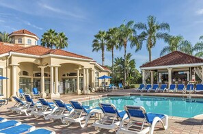 Alberca al aire libre 