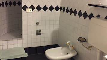 Haartrockner, Handtücher