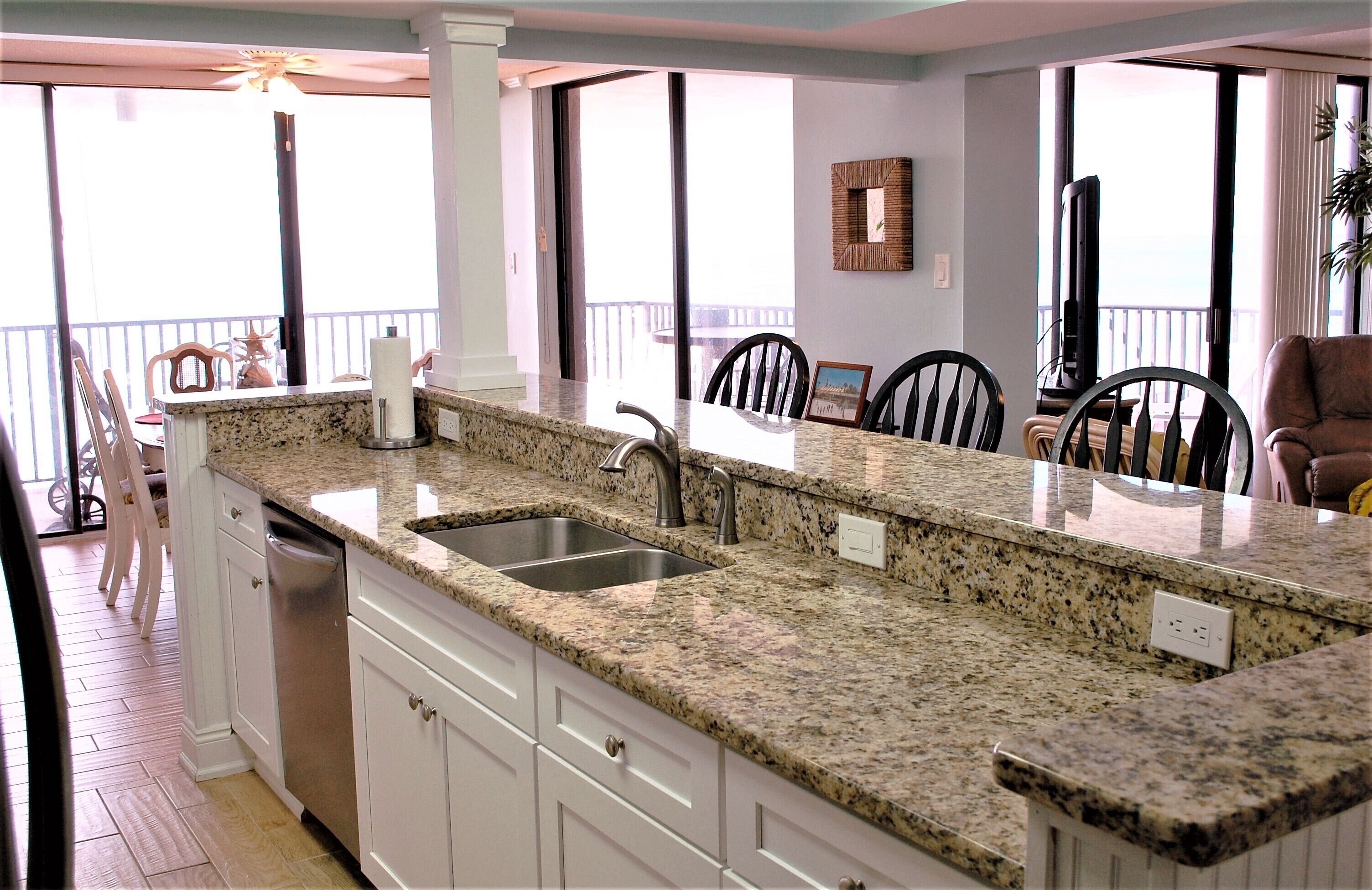HUGE Beachfront Balcony! Pelican Walk Sleeps 10-12-By owner -FREE BEACH CHAIRS