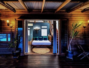 Family House, 6 Bedrooms, Ocean View | 6 bedrooms, Egyptian cotton sheets, premium bedding, down duvets - Tranquilo Beach House (Woolgoolga)