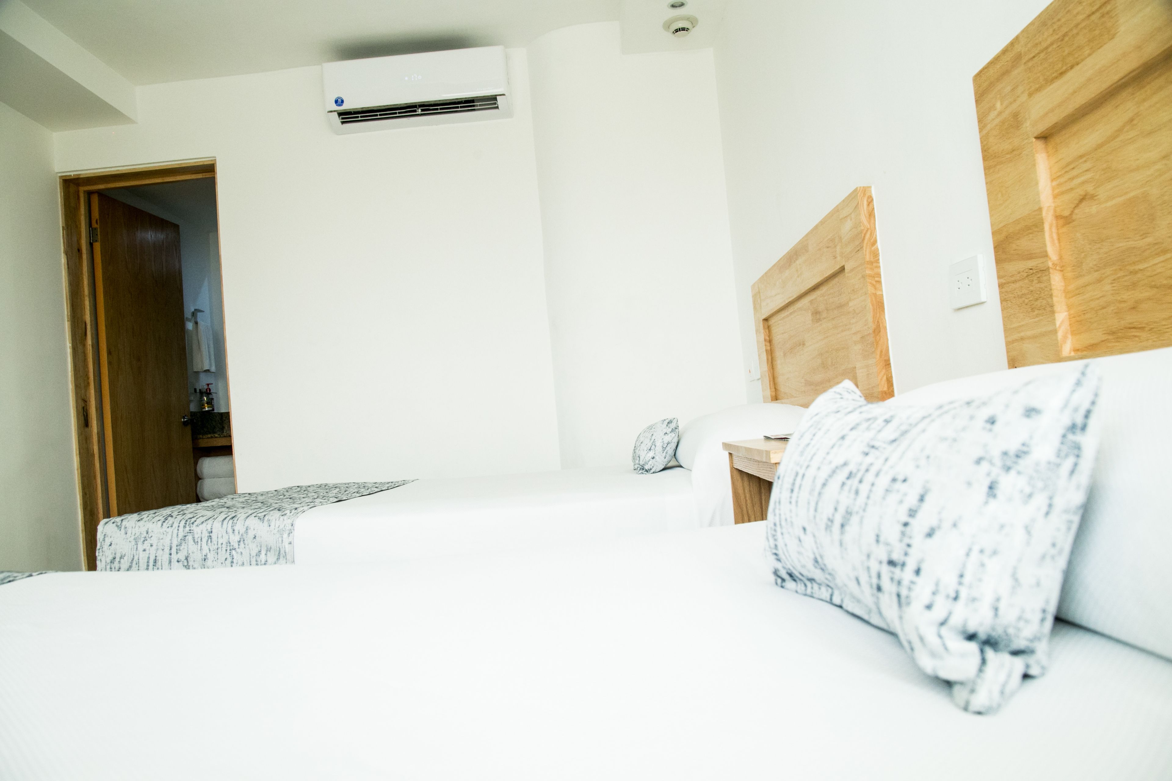 family room, 2 double beds, non smoking | premium bedding, memory-foam beds, individually furnished, desk