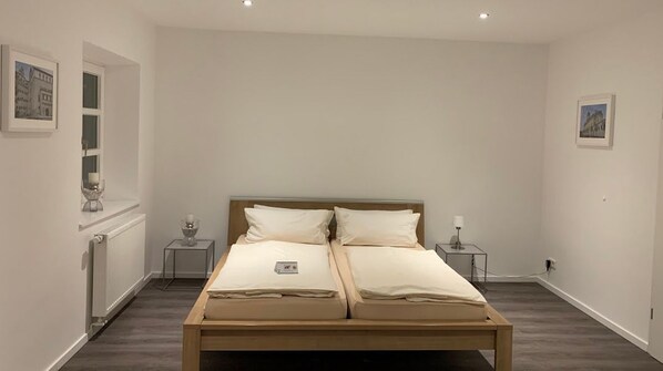 Residenzschloss  | Cribs/infant beds