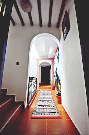 In-room safe, iron/ironing board, bed sheets - Hola Surf Morocco (Aourir)