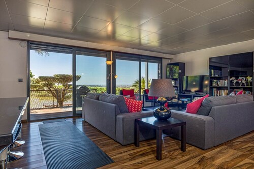 Impresionante casa de 3 dormitorios en suite en finca con piscina