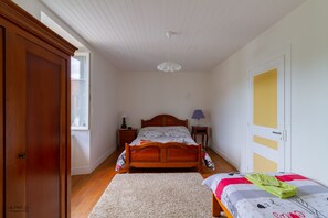 2 Schlafzimmer, Bügeleisen/Bügelbrett, kostenloses WLAN, Bettwäsche