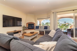 Smart TV, DVD player, ping pong, books