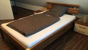 3 bedrooms, iron/ironing board, WiFi