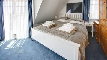 4 Schlafzimmer, Bügeleisen/Bügelbrett, WLAN, Bettwäsche
