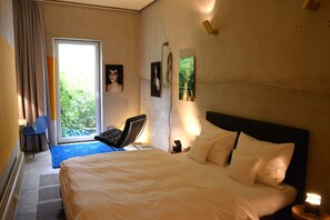 2 bedrooms, desk, iron/ironing board, travel cot - apartment21 modern / luxurious / quiet / central  (Berlin)