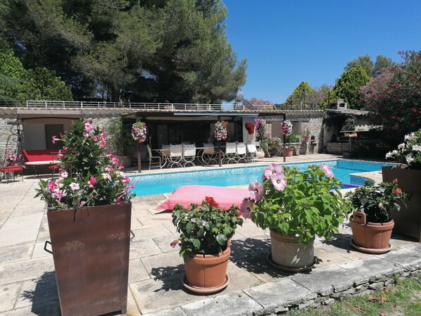 Pool - Warm wooden chalet - LA BUTTE BLANCHE (Plan-d'Orgon)