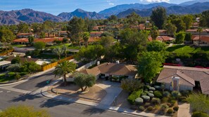 Exterior - Private Oasis in South Palm Desert (Palm Desert)