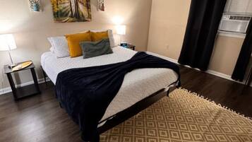 1 bedroom, iron/ironing board, WiFi, bed sheets