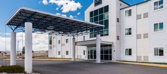 เรดไลอ้อน อินน์แอนด์สวีทส์ บัตต์