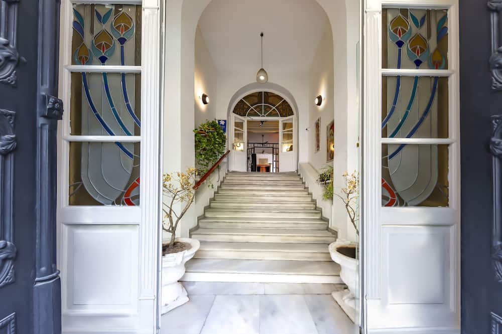 Cezayir Rooms