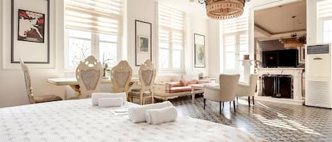 Family Suite, 2 Bedrooms, 2 Bathrooms, Sea View