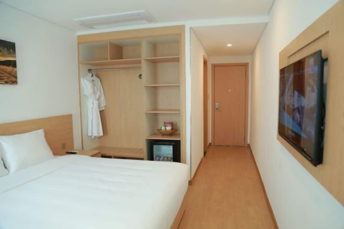 Premium bedding, down duvets, memory-foam beds, minibar