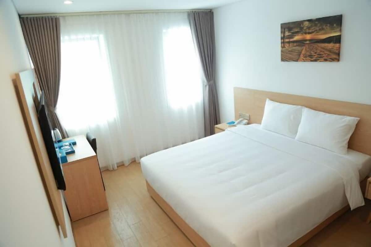 Premium bedding, down duvets, memory-foam beds, minibar