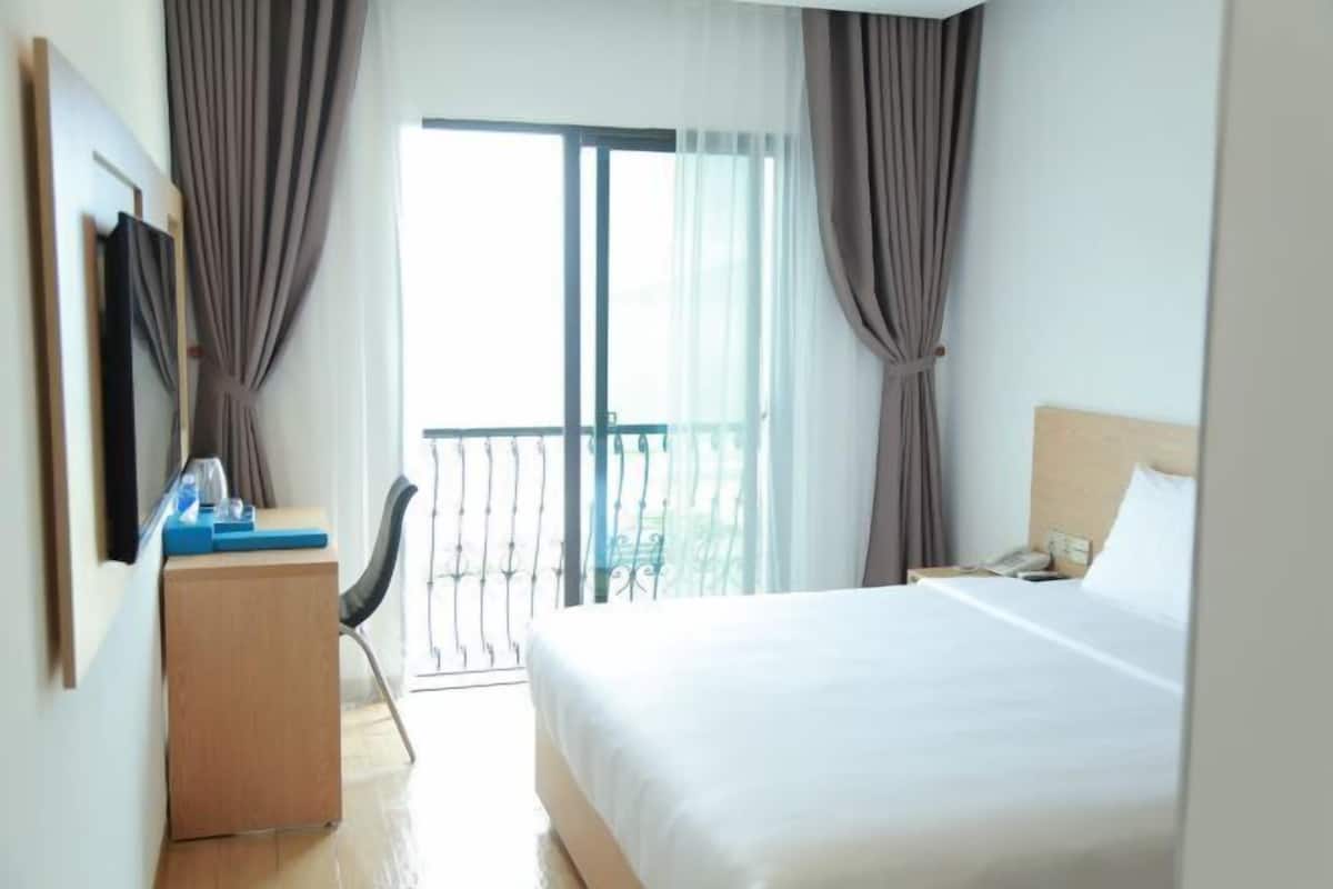 Premium bedding, down duvets, memory-foam beds, minibar