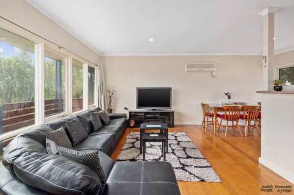 Family House, 3 Bedrooms | Living area