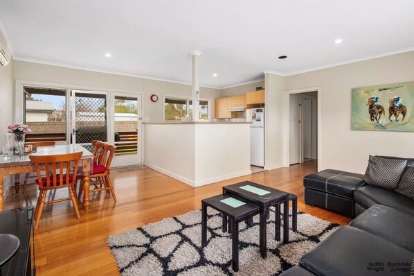 Family House, 3 Bedrooms | Living area | 55-inch plasma TV with digital channels, TV, DVD player - Holiday Home in Phillip Island (Cowes)