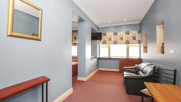Family Room, 1 Bedroom | Free WiFi, bed sheets