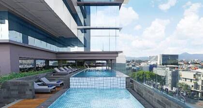 YELLO Hotel Paskal Bandung
