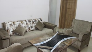 Blackout curtains, soundproofing, free WiFi - Manarat Manah (Manah)