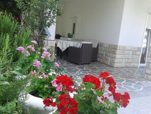 Terrace/patio - Holiday House Perkic mm (Rab)