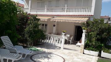 Family House, 3 Bedrooms, Garden View | Terrace/patio
