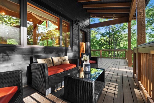 Luxury Cabin Mins to Highlands