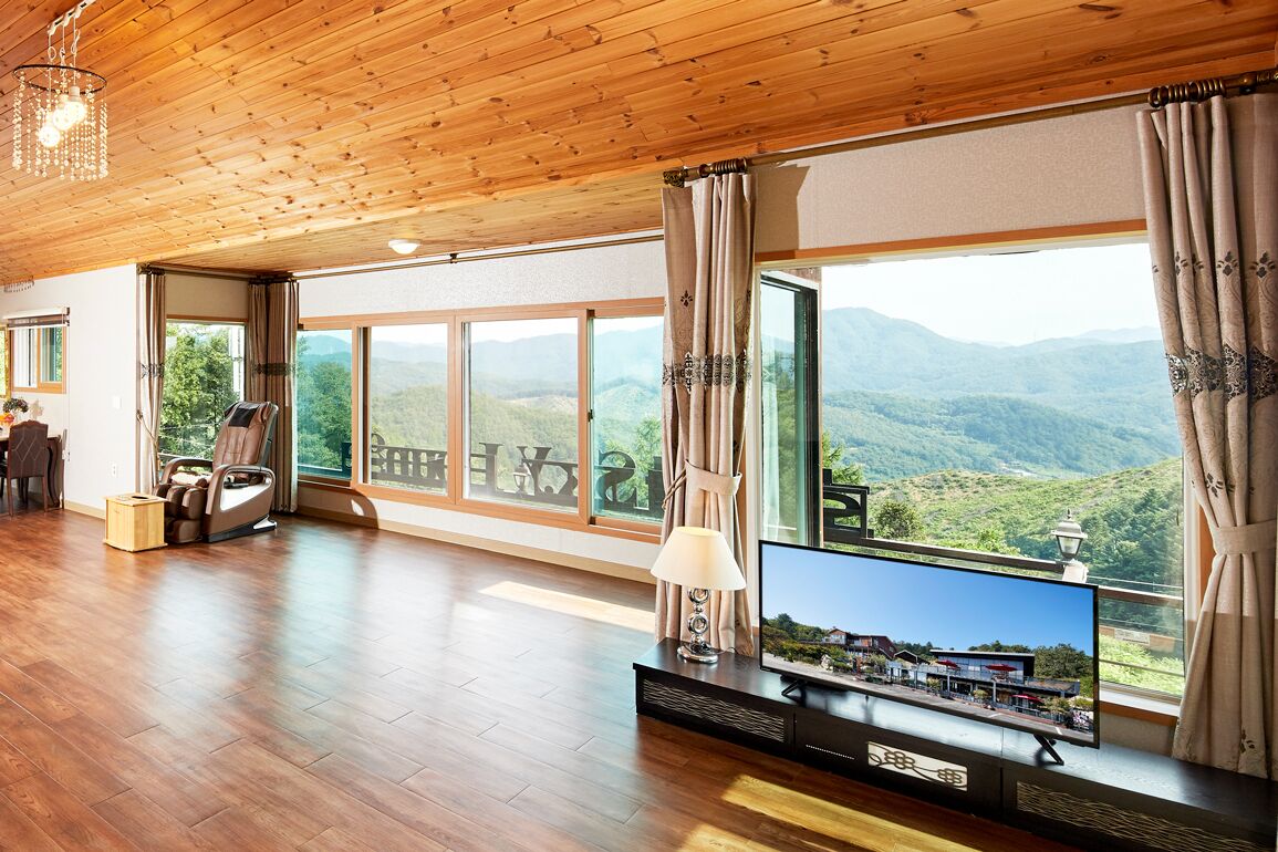 Imperial | Mountain view