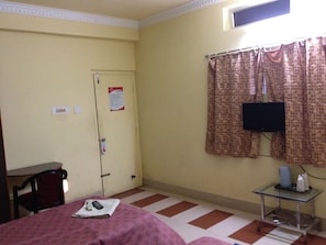 Deluxe Double Room, 1 Double Bed, Non Smoking | Free WiFi