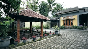 ศาลา