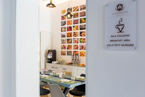 Colazione a buffet inclusa, servita tutte le mattine 