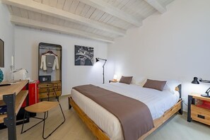 Standard Double Room with Garden/Courtyard View | 1 habitación, sábanas de algodón egipcio y ropa de cama de alta calidad